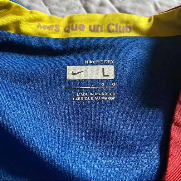 FC Barcelona Iniesta 2006 07 home La Liga jersey - Picture 4 of 8